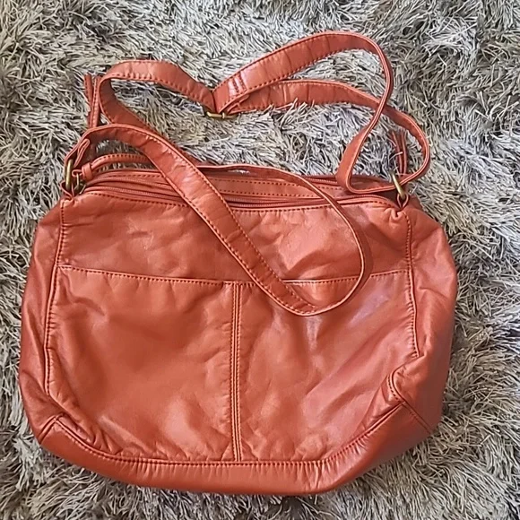 Cross body - Picture 2 of 2